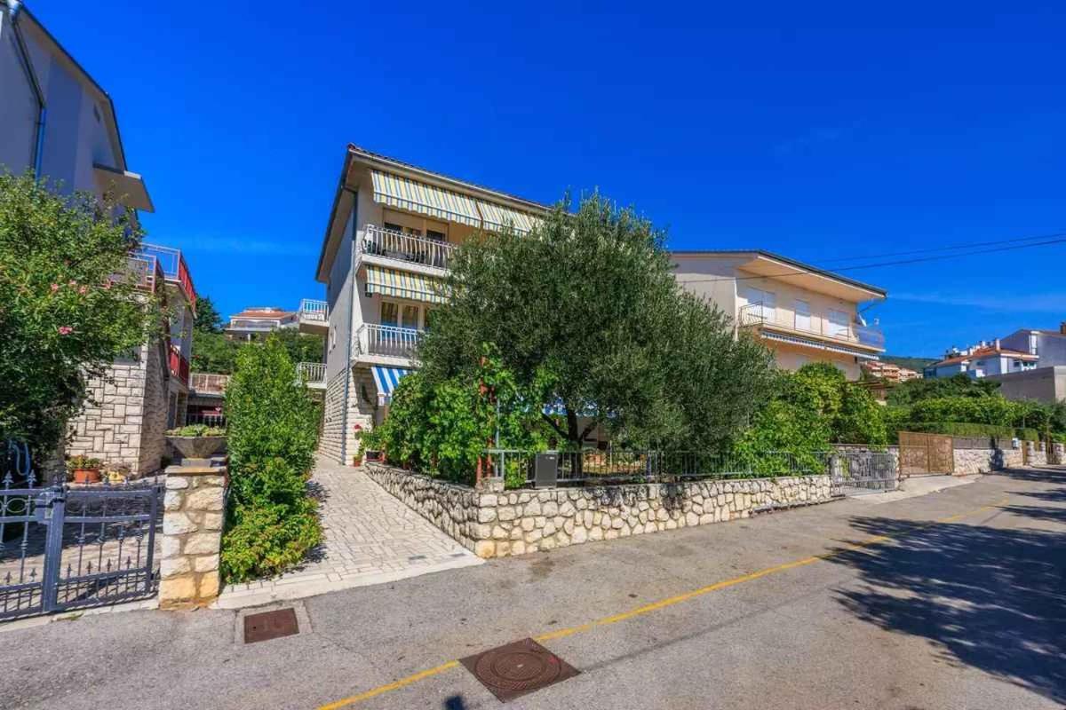 Four-Bedroom Apartment In Crikvenica II Екстер'єр фото