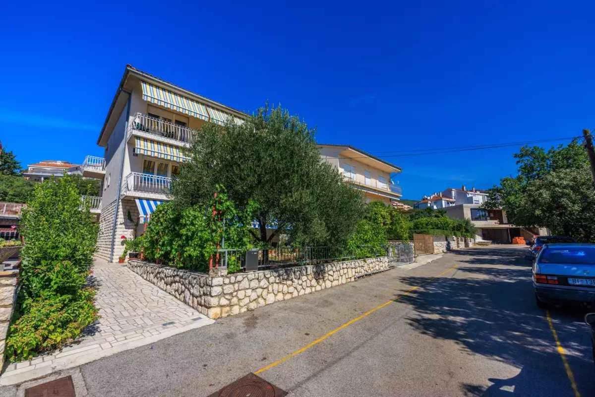 Four-Bedroom Apartment In Crikvenica II Екстер'єр фото