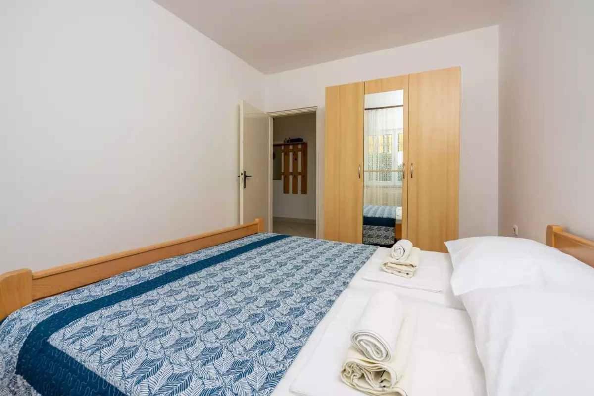 Four-Bedroom Apartment In Crikvenica II Екстер'єр фото