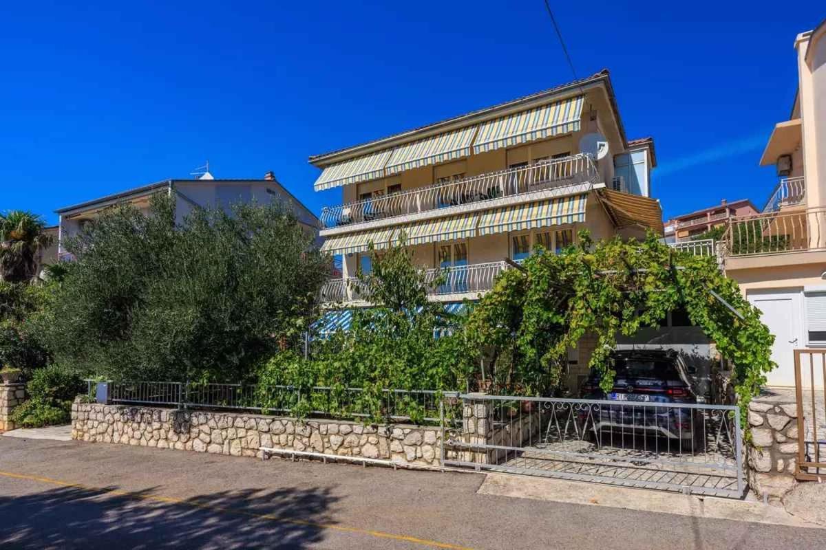 Four-Bedroom Apartment In Crikvenica II Екстер'єр фото