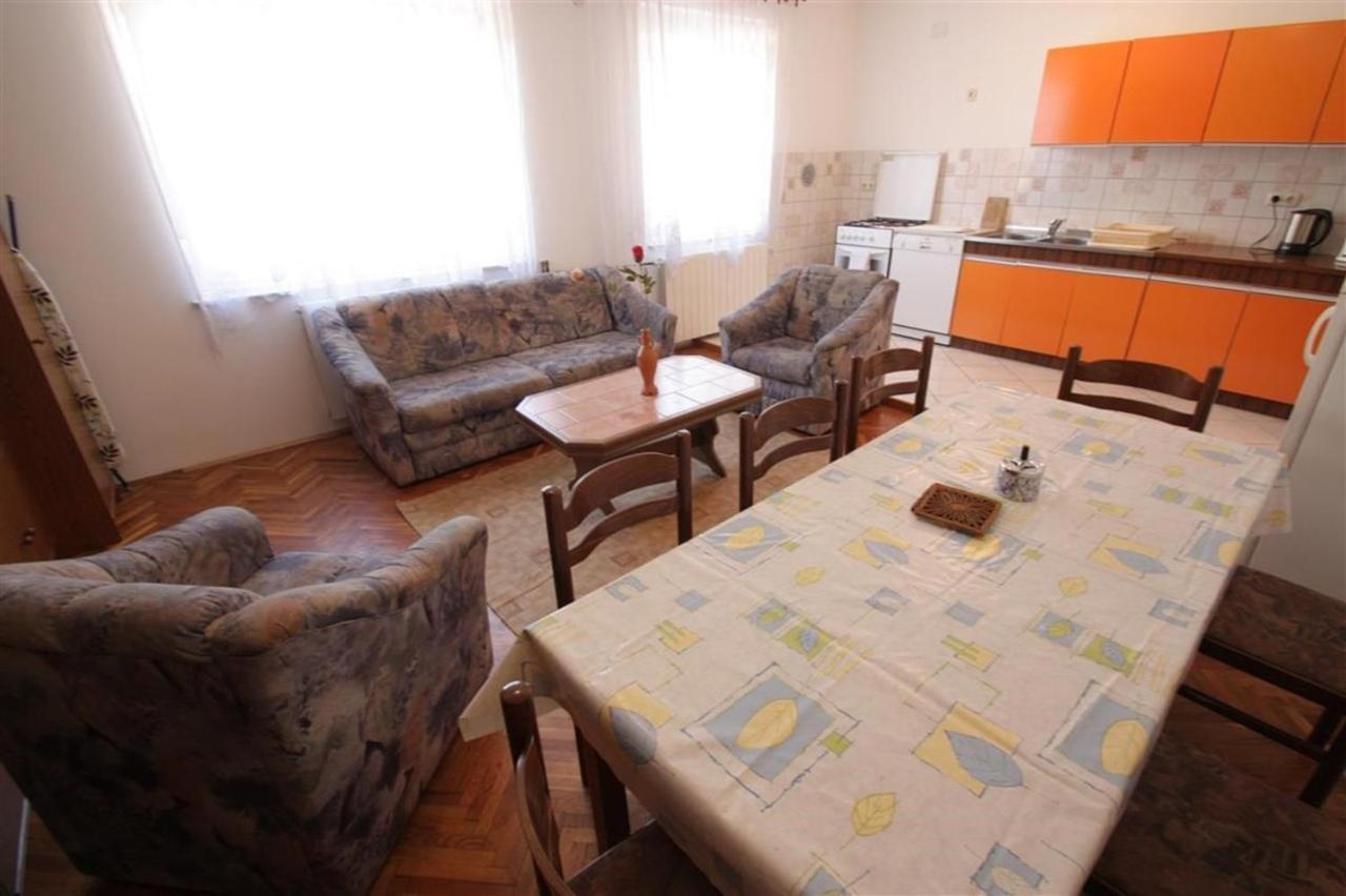 Four-Bedroom Apartment In Crikvenica II Екстер'єр фото